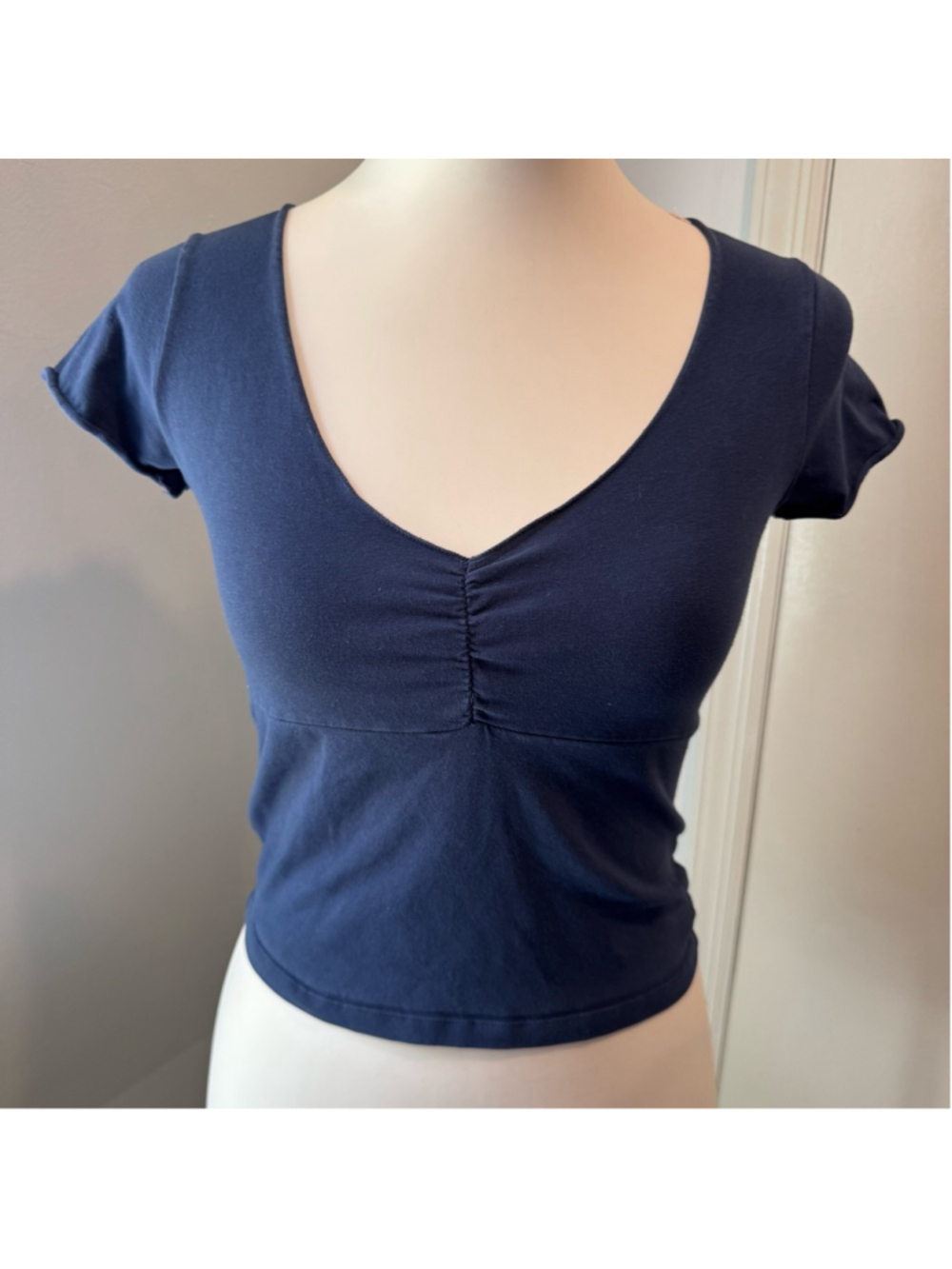 John Galt by Brandy Melville Navy Ruched V-Neck Cap Sleeve Crop Top | One Size